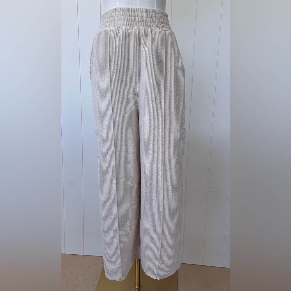 Urban Outfitters Ribbed Elastic Waist Wide‎ Leg Cropped Pants Cream Size XS